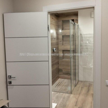 Продам квартиру, Профессорская ул. , 3 кім., 100 м², авторский дизайн 