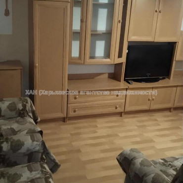 Продам квартиру, Владислава Зубенко ул. , 1  ком., 33.10 м², косметический ремонт 