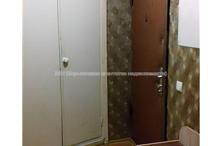 Продам квартиру, Владислава Зубенко ул. , 1 кім., 33.10 м², косметический ремонт 