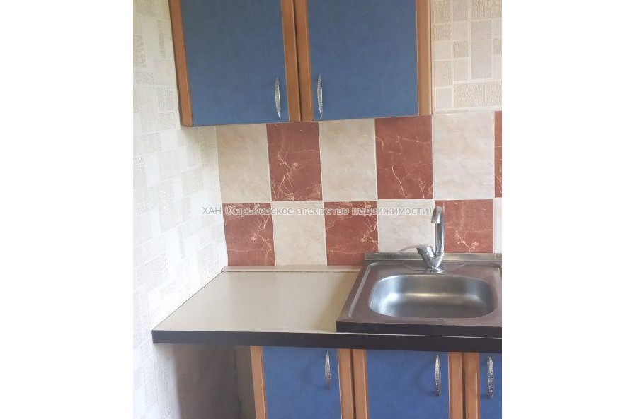 Продам квартиру, Космонавтов ул. , 1  ком., 30.50 м², косметический ремонт 