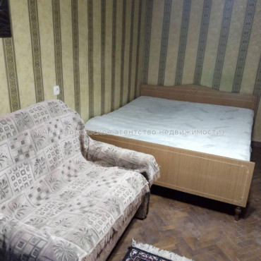 Продам квартиру, Космонавтов ул. , 1  ком., 30.50 м², косметический ремонт  - фото 1 Продам квартиру, Космонавтов ул. , 1  ком., 30.50 м², косметический ремонт