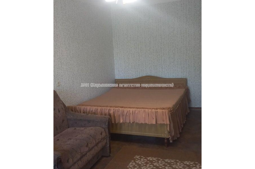 Продам квартиру, Космонавтов ул. , 1  ком., 30.50 м², косметический ремонт 
