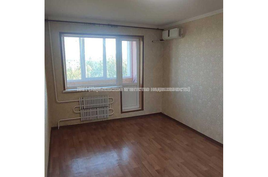 Продам квартиру, Непокоренных ул. , 4  ком., 82.50 м², капитальный ремонт 