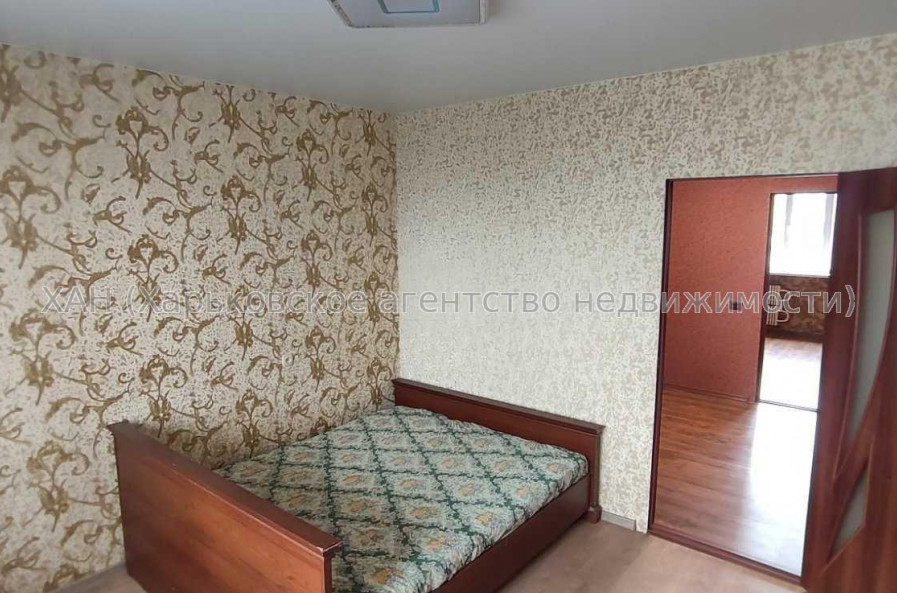 Продам квартиру, Непокоренных ул. , 4  ком., 82.50 м², капитальный ремонт 