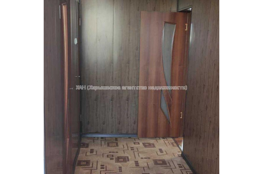 Продам квартиру, Непокоренных ул. , 4  ком., 82.50 м², капитальный ремонт 