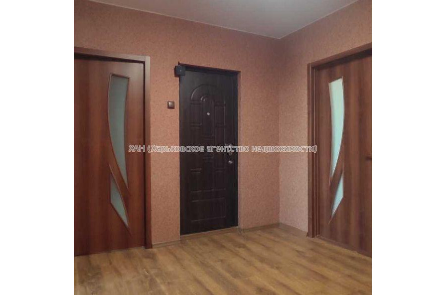 Продам квартиру, Непокоренных ул. , 4  ком., 82.50 м², капитальный ремонт 