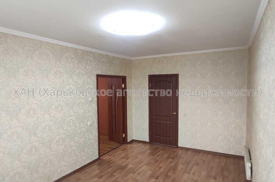 Продам квартиру, Непокоренных ул. , 4  ком., 82.50 м², капитальный ремонт 