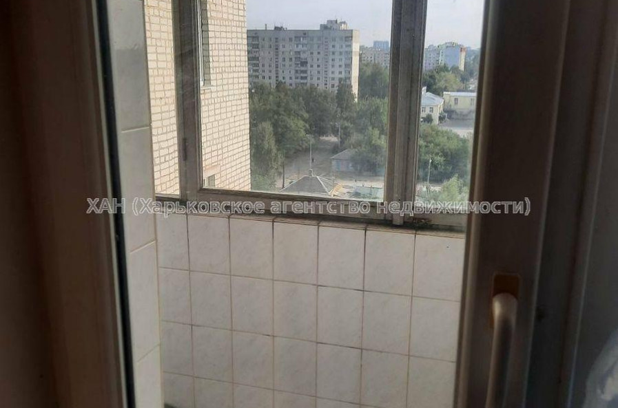 Продам квартиру, Олега Громадского ул. , 3 кім., 69.60 м², косметический ремонт 