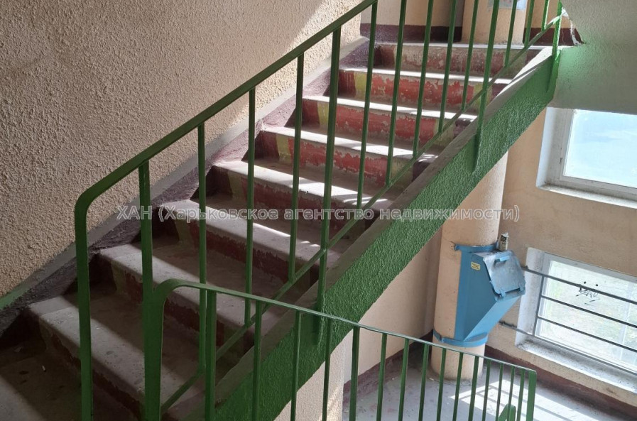 Продам квартиру, Тракторостроителей просп. , 1  ком., 32.50 м², советский ремонт 