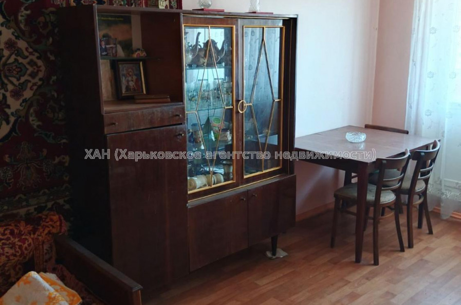 Продам квартиру, Тракторостроителей просп. , 1 кім., 32.50 м², советский ремонт 