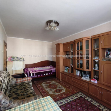 Продам квартиру, Большая Кольцевая ул. , 1 кім., 32.30 м², косметический ремонт 