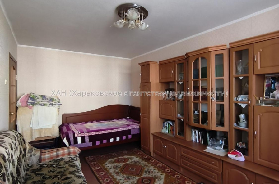 Продам квартиру, Большая Кольцевая ул. , 1 кім., 32.30 м², косметический ремонт 