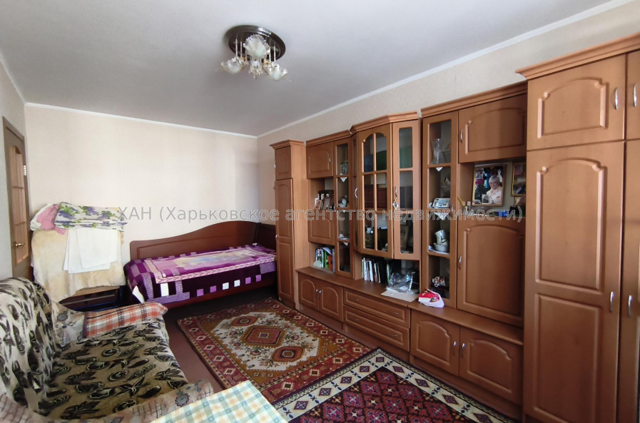 Продам квартиру, Большая Кольцевая ул. , 1 кім., 32.30 м², косметический ремонт 