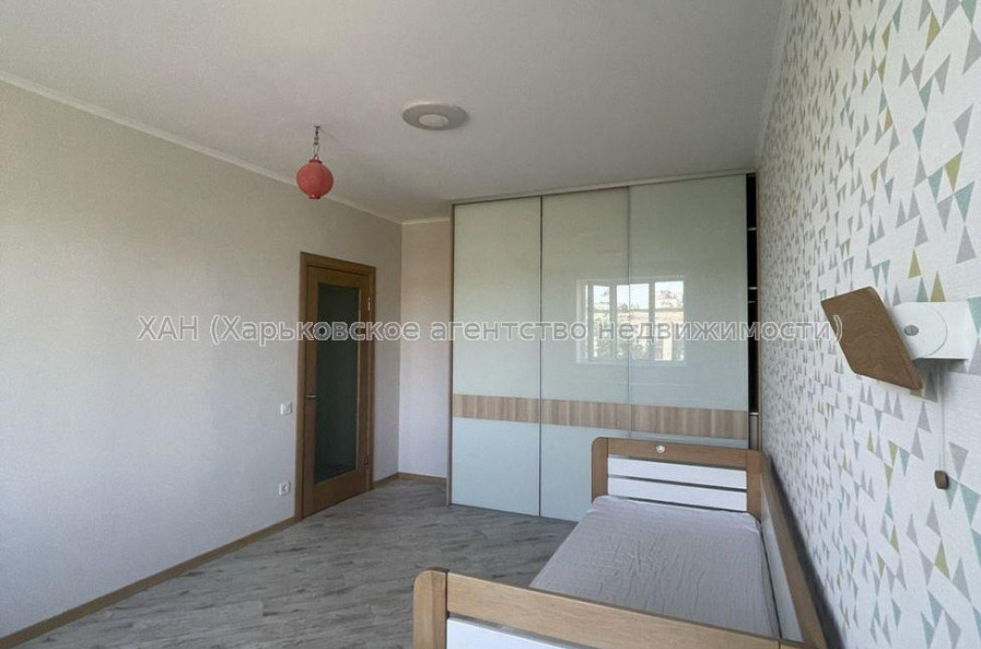 Продам квартиру, Победы просп. , 2  ком., 63 м², евроремонт 