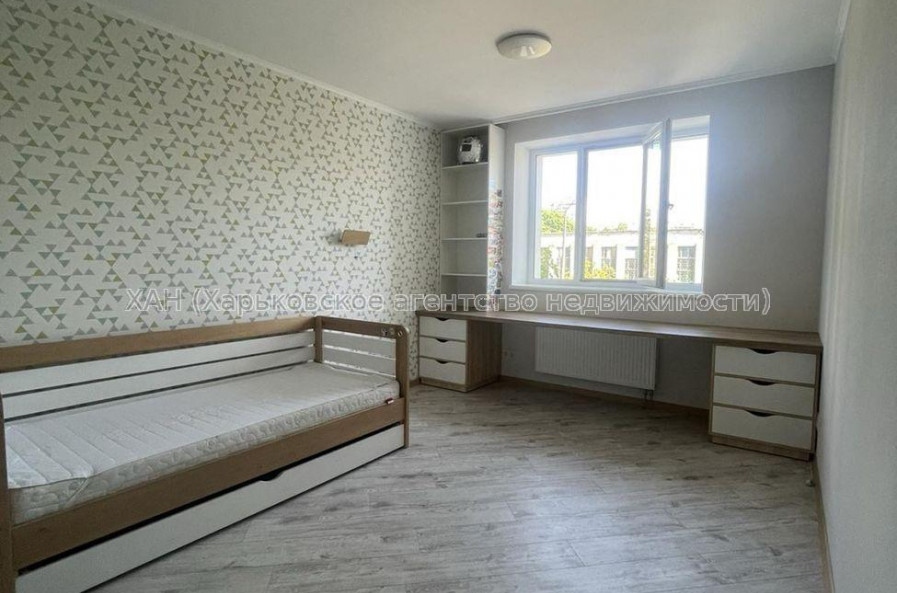 Продам квартиру, Победы просп. , 2  ком., 63 м², евроремонт 