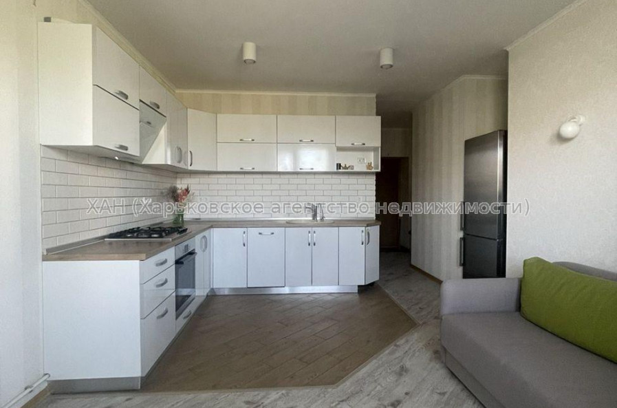 Продам квартиру, Победы просп. , 2  ком., 63 м², евроремонт 