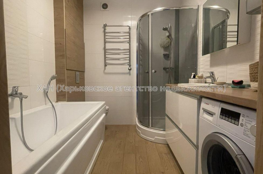 Продам квартиру, Победы просп. , 2  ком., 63 м², евроремонт 