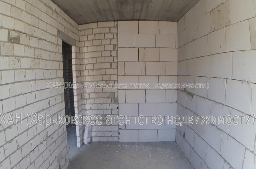Продам квартиру, Мира ул. , 1 кім., 35 м², без внутренних работ 