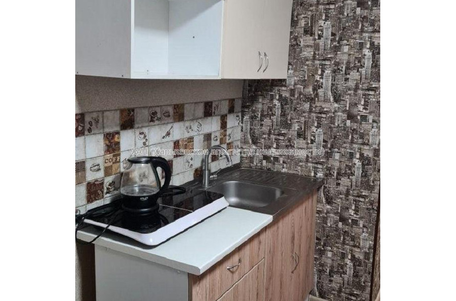 Продам квартиру, 23 Августа пер. , 1 кім., 22.80 м², капитальный ремонт 