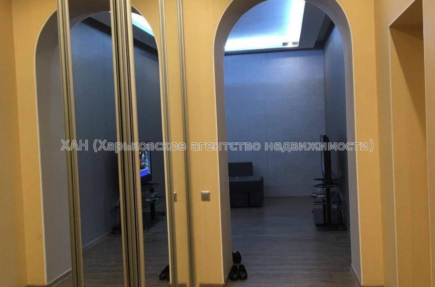Продам квартиру, Ярослава Мудрого ул. , 3  ком., 106 м², авторский дизайн 