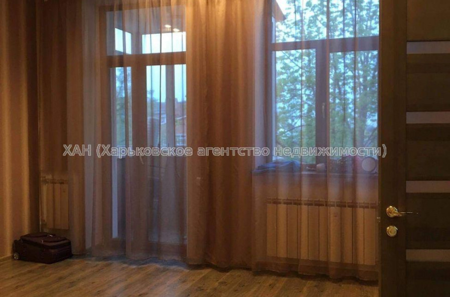 Продам квартиру, Ярослава Мудрого ул. , 3  ком., 106 м², авторский дизайн 