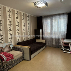 Продам квартиру, Салтовское шоссе , 1  ком., 40 м², евроремонт