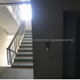 Продам квартиру, Мира ул. , 1  ком., 40 м², без внутренних работ 
