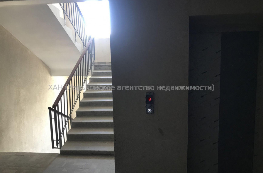 Продам квартиру, Мира ул. , 1  ком., 40 м², без внутренних работ 