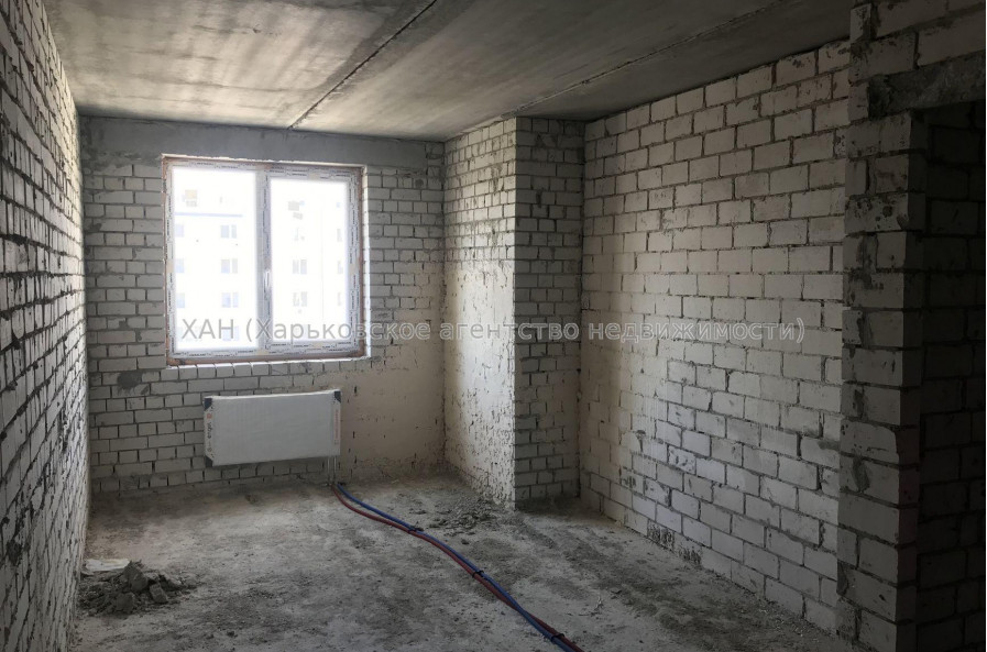 Продам квартиру, Мира ул. , 1  ком., 40 м², без внутренних работ 