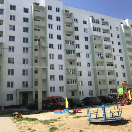 Продам квартиру, Мира ул. , 1 кім., 40 м², без внутренних работ