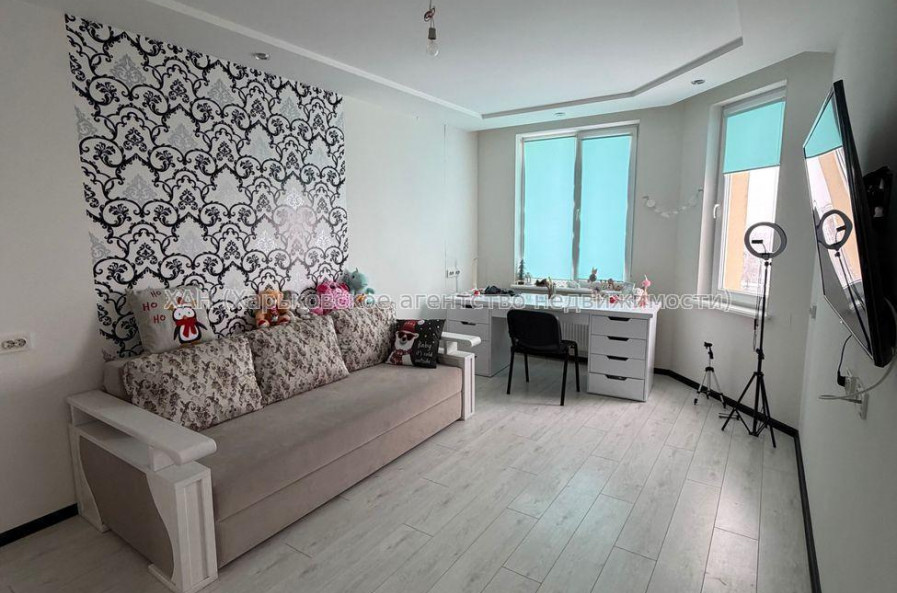 Продам квартиру, Юбилейный просп. , 3  ком., 105 м², евроремонт 