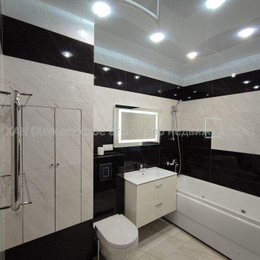 Продам квартиру, Юбилейный просп. , 3 кім., 105 м², евроремонт 