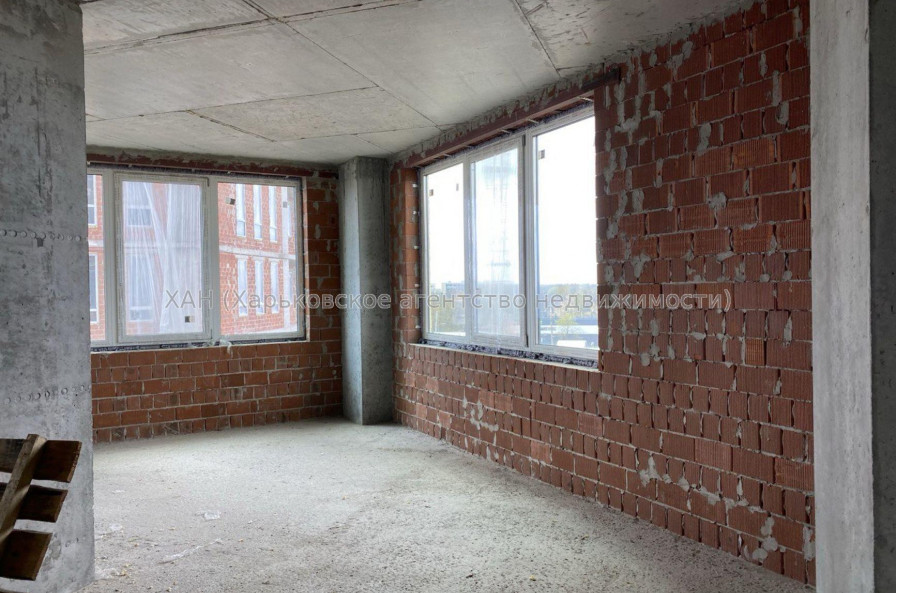 Продам квартиру, Сокольницкая ул. , 3 кім., 105 м², без внутренних работ 
