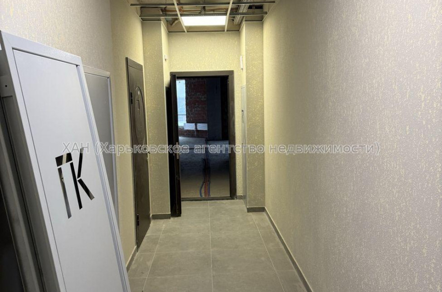 Продам квартиру, Сокольницкая ул. , 3  ком., 105 м², без внутренних работ 