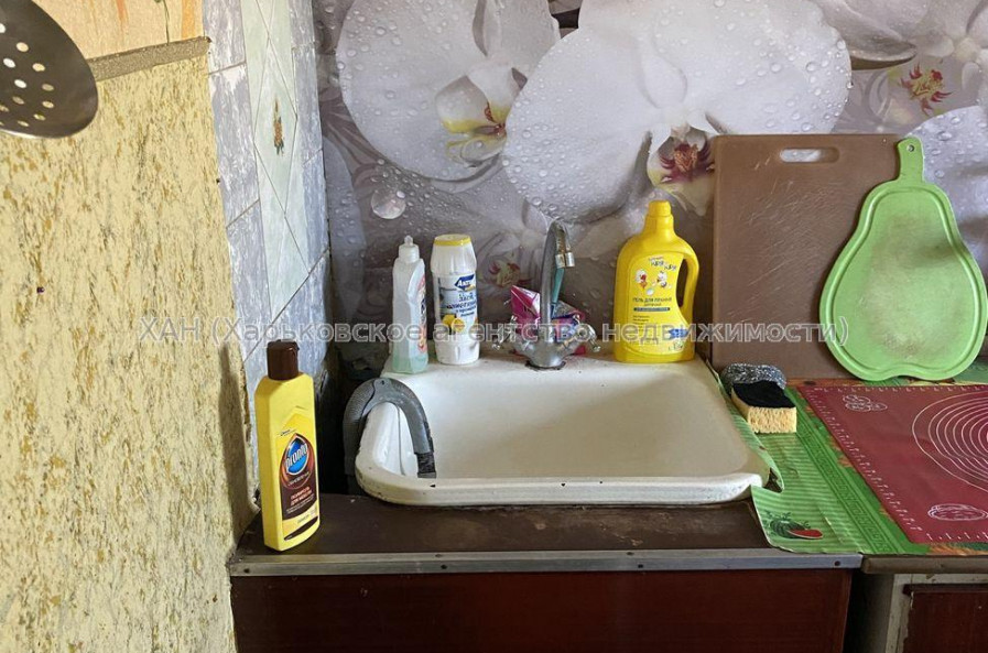 Продам квартиру, Олега Гуцоло пер. , 1  ком., 31 м², косметический ремонт 