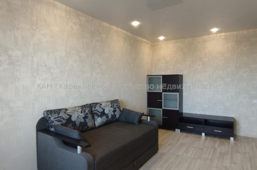 Сдам квартиру, Мира ул. , 1  ком., 40 м², капитальный ремонт 