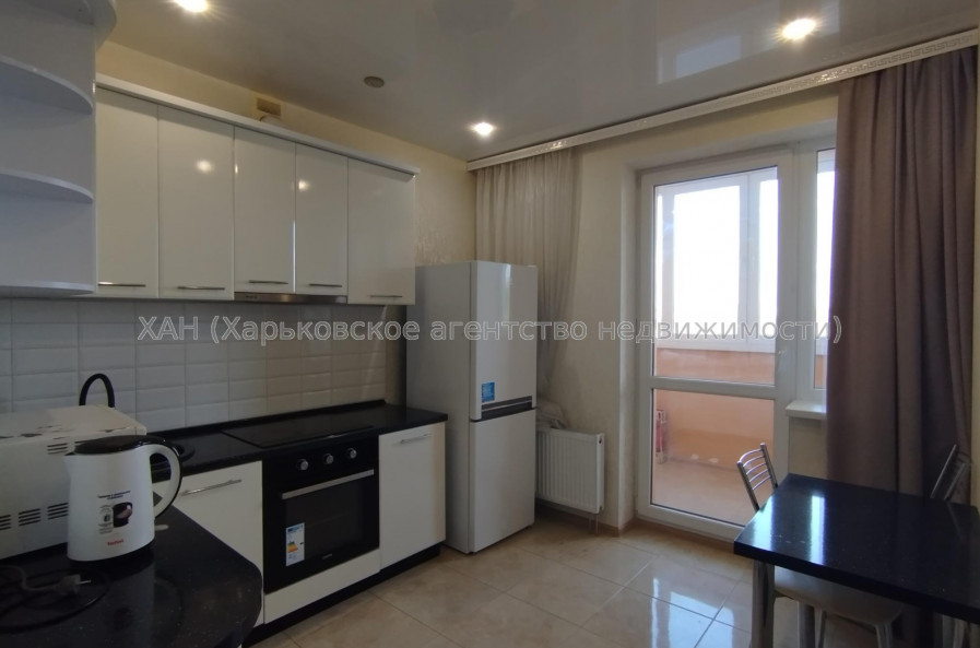 Сдам квартиру, Мира ул. , 1  ком., 40 м², капитальный ремонт 