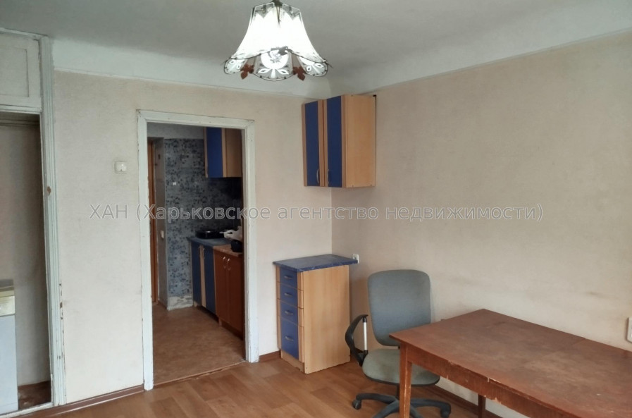 Продам квартиру, Зерновой пер. , 1  ком., 23 м², косметический ремонт 