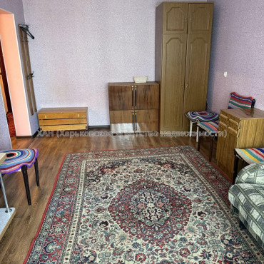 Продам квартиру, Гвардейцев Широнинцев ул. , 1  ком., 30 м², косметический ремонт 