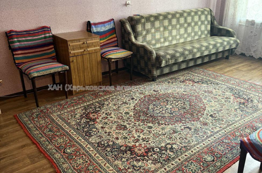 Продам квартиру, Гвардейцев Широнинцев ул. , 1  ком., 30 м², косметический ремонт 