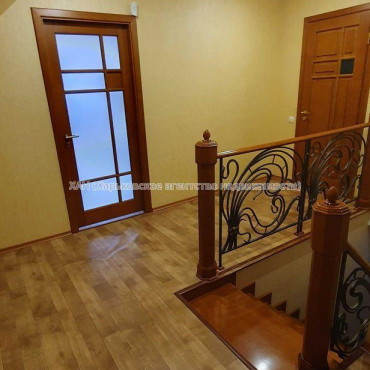 Продам будинок, 550 м², 12 соток, капитальный ремонт 