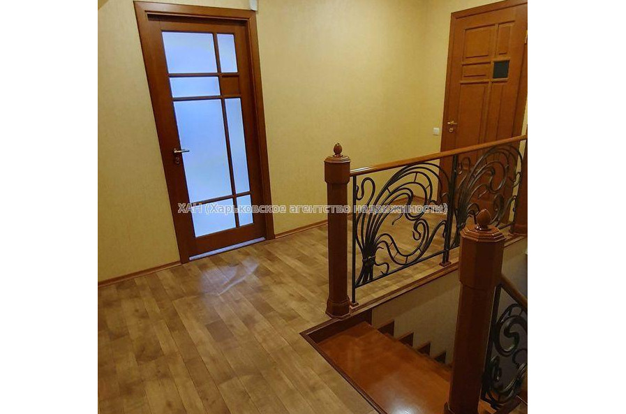 Продам будинок, 550 м², 12 соток, капитальный ремонт 