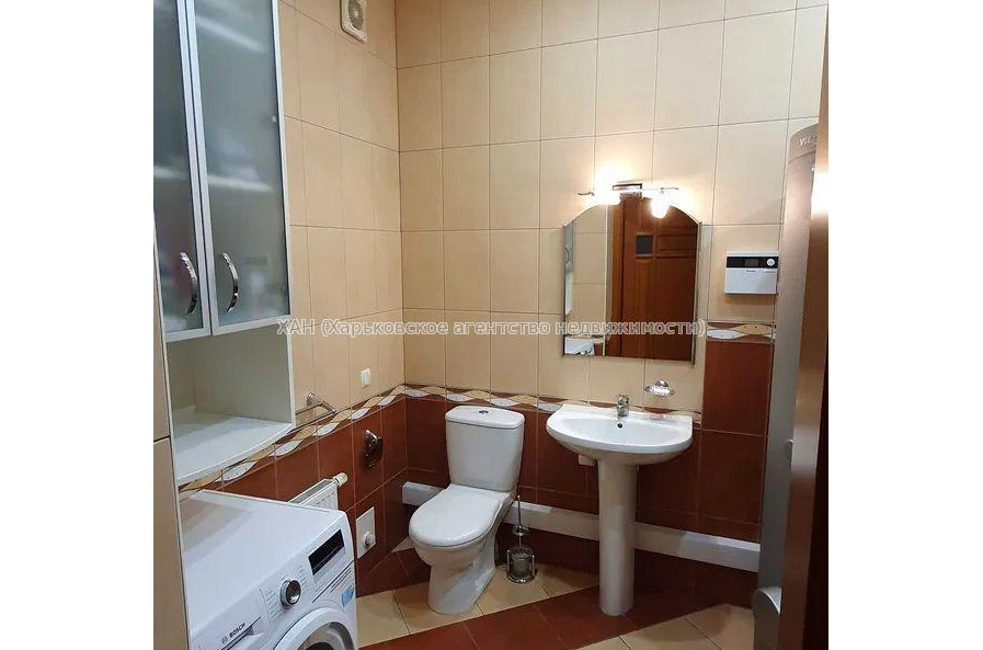 Продам дом, 550 м², 12 сот., капитальный ремонт 