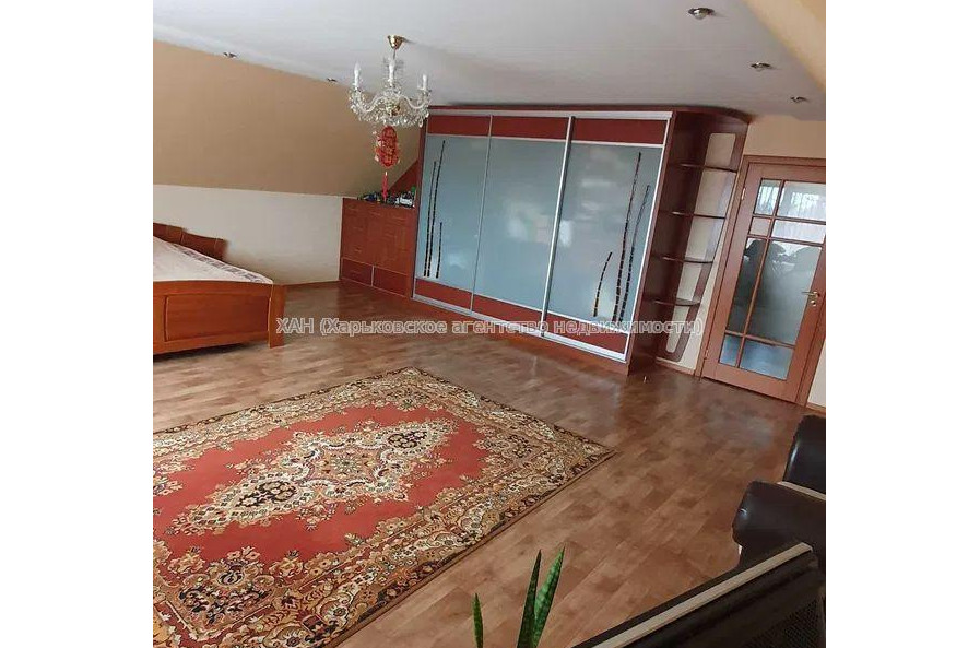 Продам дом, 550 м², 12 сот., капитальный ремонт 
