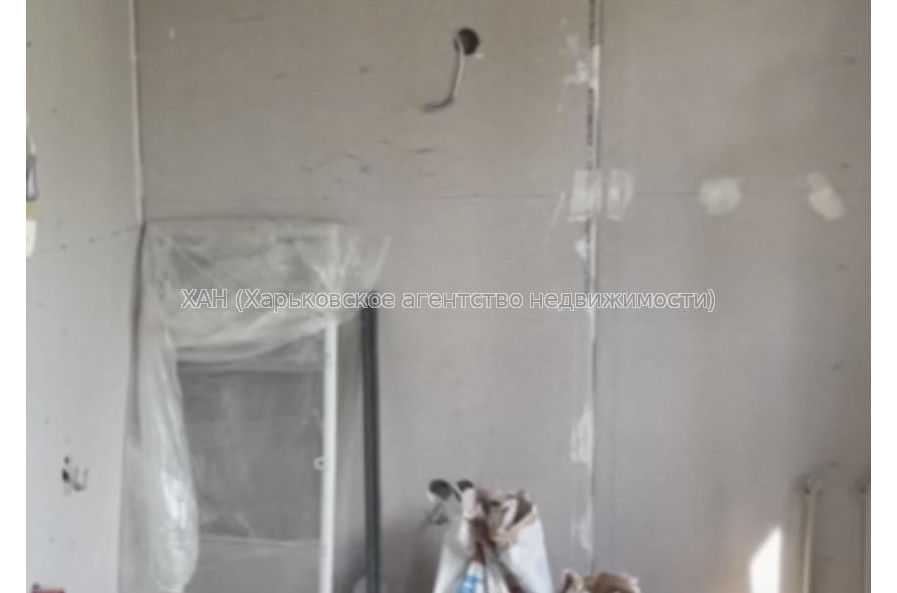 Продам квартиру, Аэрокосмический пр. , 1 кім., 33.10 м², без отделочных работ 