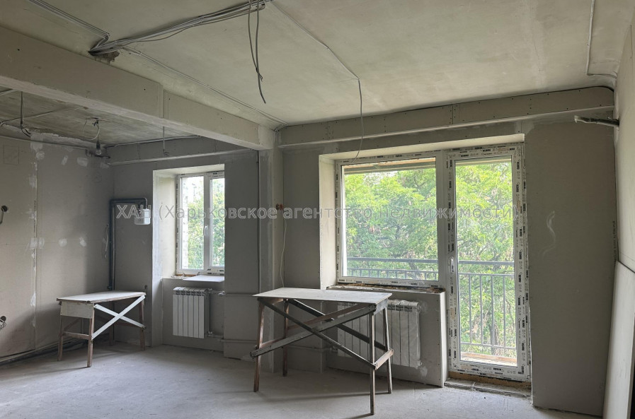 Продам квартиру, Аэрокосмический пр. , 1  ком., 33.10 м², без отделочных работ 