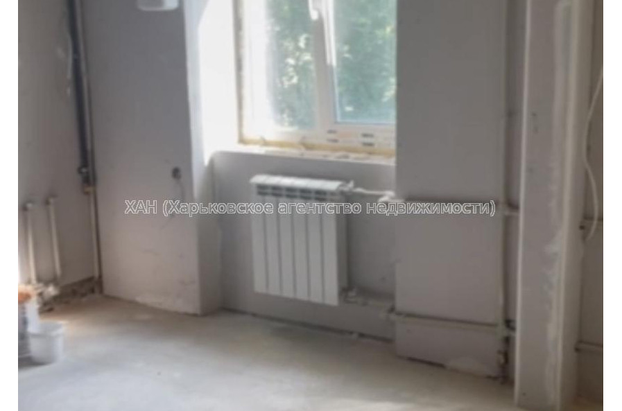 Продам квартиру, Аэрокосмический пр. , 1 кім., 33.10 м², без отделочных работ 
