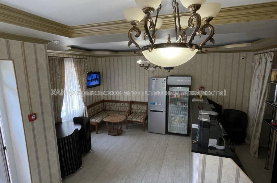 Продам нежитлову нерухомість, отель , 240 м², капитальный ремонт 