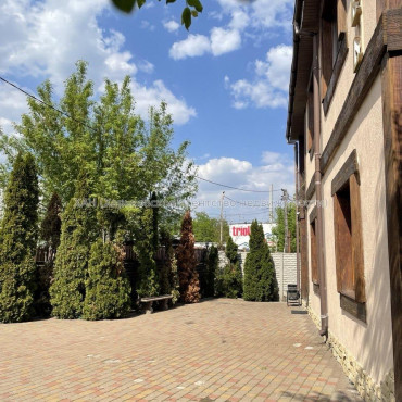 Продам нежилую недвижимость, отель , 240 м², капитальный ремонт 