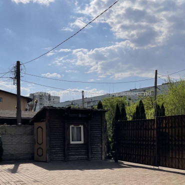 Продам нежилую недвижимость, отель , 240 м², капитальный ремонт 